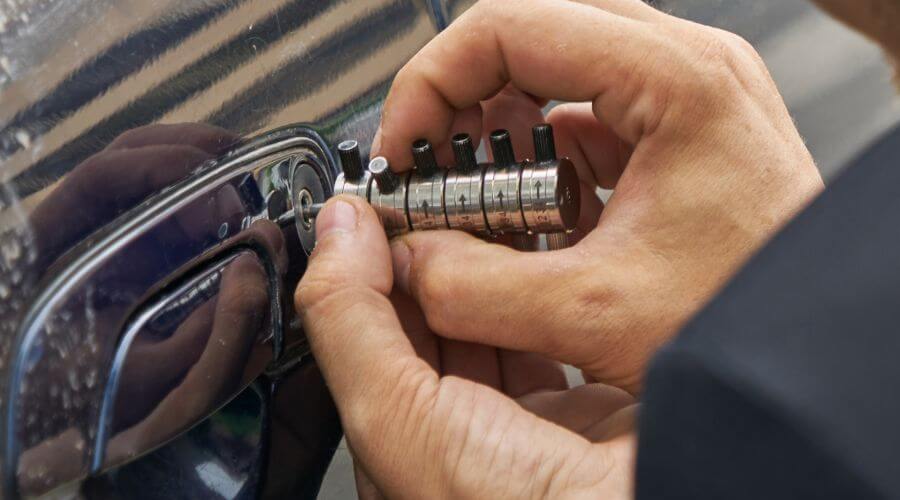 Professional New roof installation in East Weymouth, MA